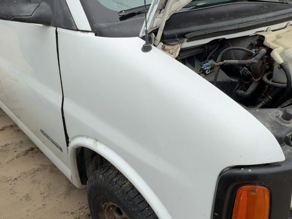 1996-2002 Chevy Express Van 2500 Passenger Right Front Fender Oem White 12549269 — photo 1