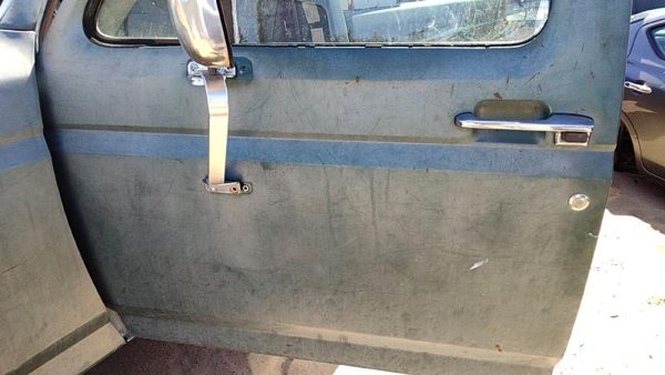 1988 Ford F150 Front Door LH Green — photo 1