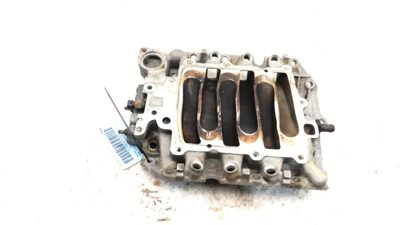 1993-1994 Olds Eighty Eight Lower Intake Manifold Oem 3.8L 24502025
