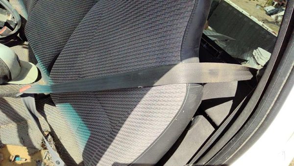 2000 2001 Dodge Ram 1500 Driver Left Front Seat Belt Retractor Oem Shoulder Gray — photo 4