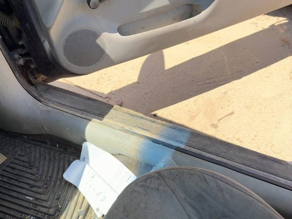 2005-2010 Chevy Cobalt Passenger Right Lower Kick Trim Panel Oem Gray 14B — photo 4