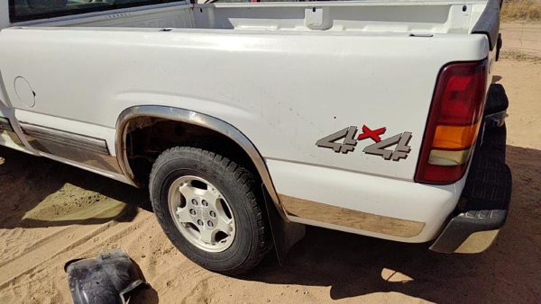 1999 Chevy Silverado 1500 Pickup Box/bed Assembly — photo 3