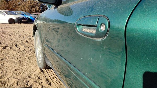 2000 Ford Taurus Front Door LH Su Tropic Green — photo 4