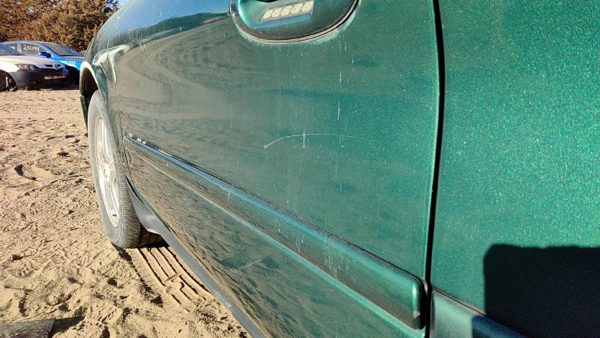 2000 Ford Taurus Front Door LH Su Tropic Green — photo 5