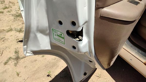 1991-1994 Ford Explorer Driver Left Rear Door Latch With Rods/Cables Oem Back — photo 3