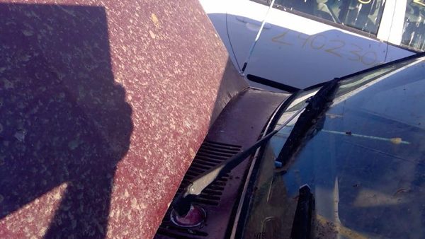 1981-1987 Isuzu Pup Pickup Passenger Right Windshield Wiper Arm Oem Blade Lever — photo 2