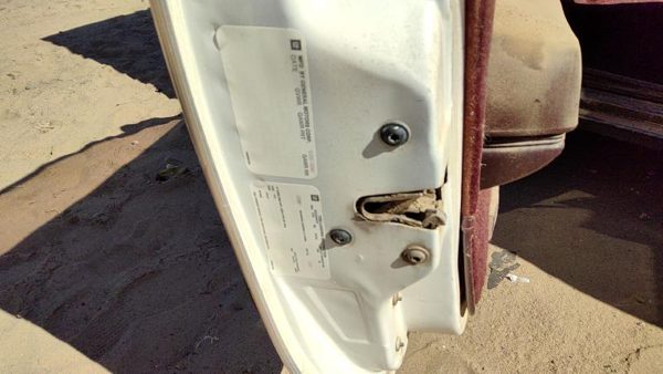 87-89 Buick Century Driver Left Front Door Latch With Rods/Cables Oem — photo 2