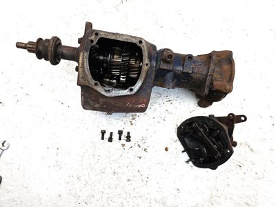 1953 Chev Full Size Transmission Assy. Gm 591747 3 Speed
