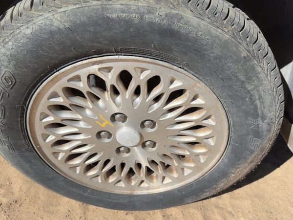 1996-1997 Chrysler Town & Country 16" Aluminum Wheel Oem Factory Rim #4 16X6-1/2 — photo 2