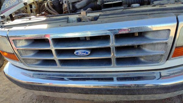 1995 Ford F150 Grille — photo 1