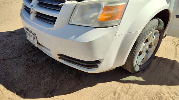 2008-2010 Dodge Grand Caravan Front Bumper Cover Assembly Oem White Pw1 — photo 3