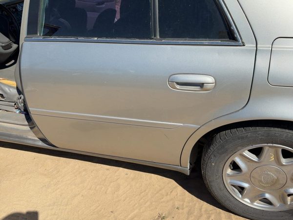 2005 Cadillac Deville Rear Door LH Platinum 67U — photo 1