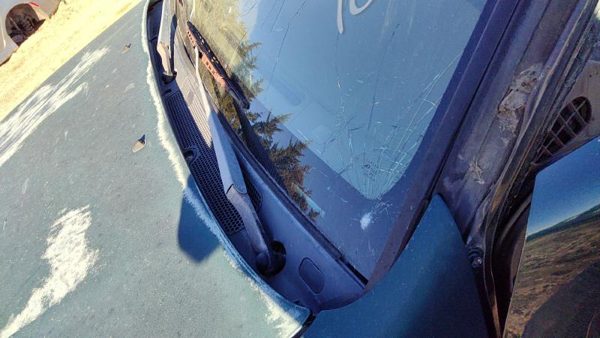 1998-2002 Honda Passport Windshield Wiper Cowl Vent Trim Panel Oem Cover — photo 2