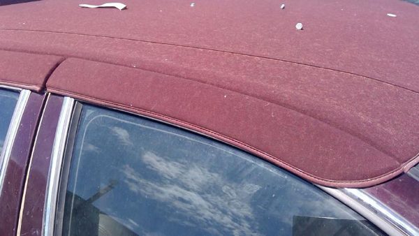 93 Cadillac Fleetwood Passenger Right Front Moulding From Door Trim Strip Maroon — photo 2