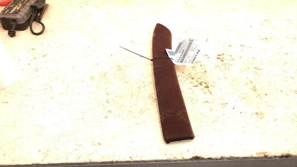 93 Cadillac Fleetwood Passenger Right Front Moulding From Door Trim Strip Maroon — photo 10