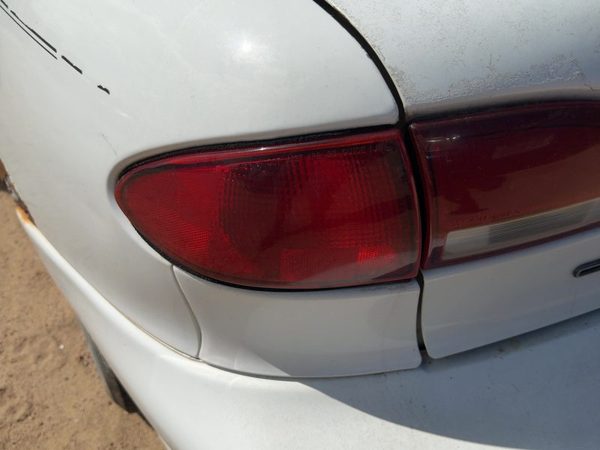 2000-2002 Chevy Cavalier Driver Left Outer Tail Light Brake Lamp Oem Rear — photo 1
