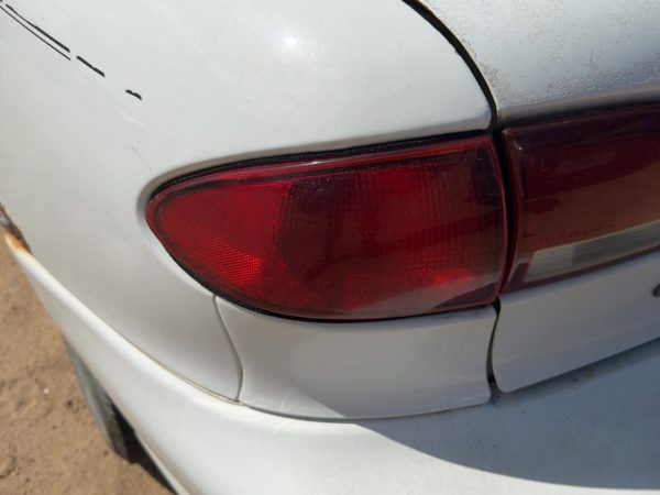 2000-2002 Chevy Cavalier Driver Left Outer Tail Light Brake Lamp Oem Rear — photo 2