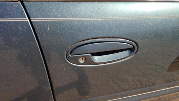 00 Lesabre Buick Lesabre Passenger Right Front Outside Door Handle Oem Blue — photo 3