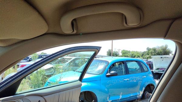 97-02 Buick Park Ave Passenger Right A Pillar Trim Windshield Post Panel Oem Tan — photo 2