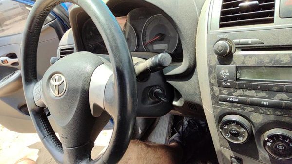 2010 Toyota Corolla Steering Column — photo 2
