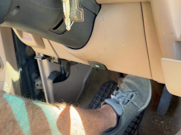 1994 Ford Explorer Dash Panel Tan — photo 2