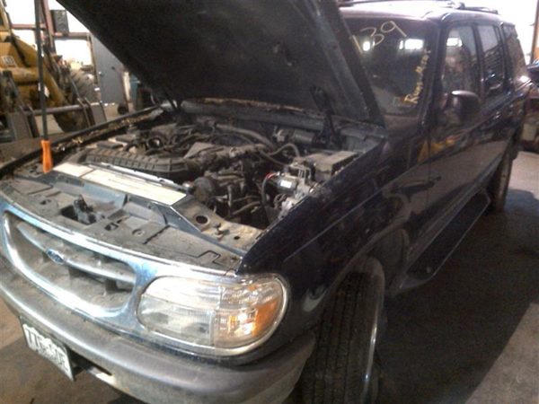 1996 Ford Explorer — vehicle photo 3