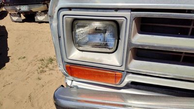 86-90 Dodge Ram W150 Passenger Right Head Light With Trim Turn Signal Oem Bezel