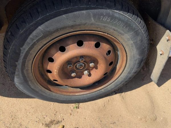 1990-1994 Subaru Legacy Rhd 14" Wheel Oem Factory Rim 14X5 28111Aa180 — photo 4