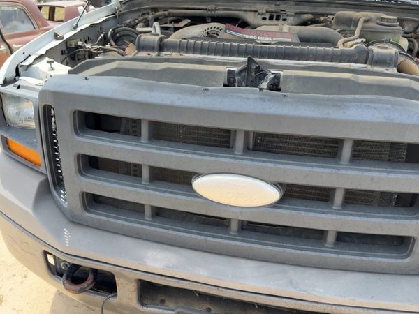 2005-2007 Ford F350 Front Grille Assembly Oem 5C3Z8200Aaa — photo 3