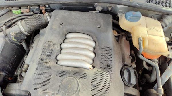 2002-2005 Vw Passat Intake Manifold Oem 2.8L 078133201Bd — photo 3