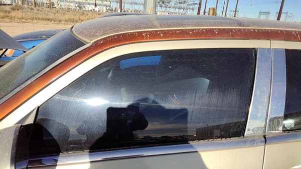 2005-2010 Chrysler 300 Driver Left Front Side Window Door Glass Oem 05065487Ad — photo 1