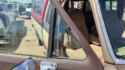 80-91 F150 Passenger Right Front Vent Window Small Door Glass With Frame Oem