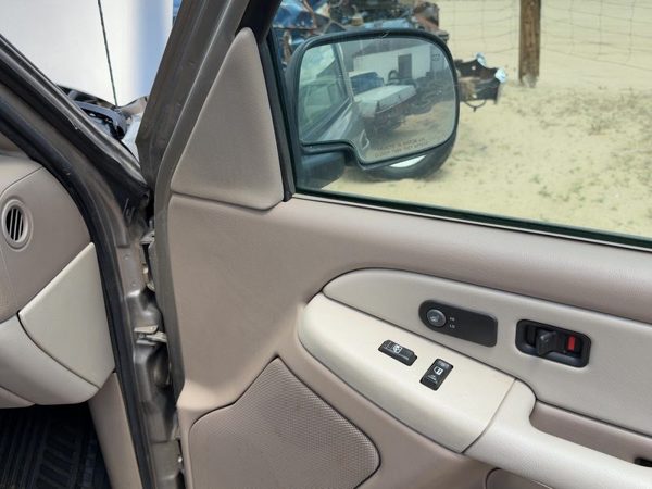 01-02 Chevy Suburban Passenger Right Front Door Trim Panel With Switches Tan 52I — photo 6