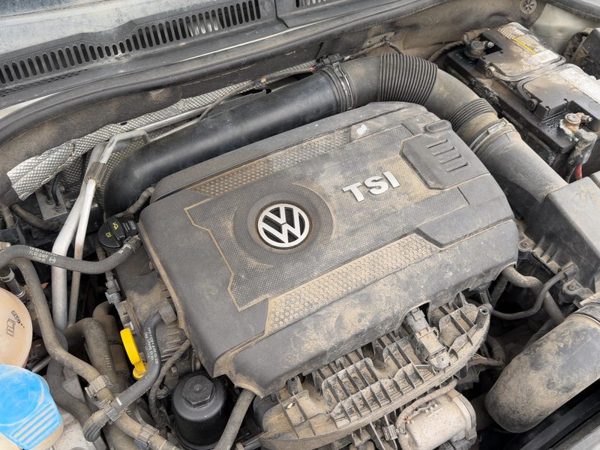 2014-2018 Vw Jetta Engine Cover Top Plastic Shield Oem 1.8L 6K103925D — photo 2