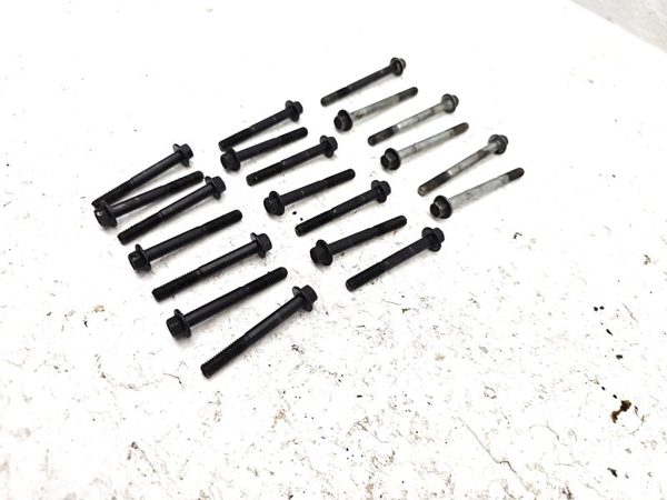 2001 Chevy Silverado 2500 Set Of Bolts For Allison Valve Body Oem Hardware — photo 3