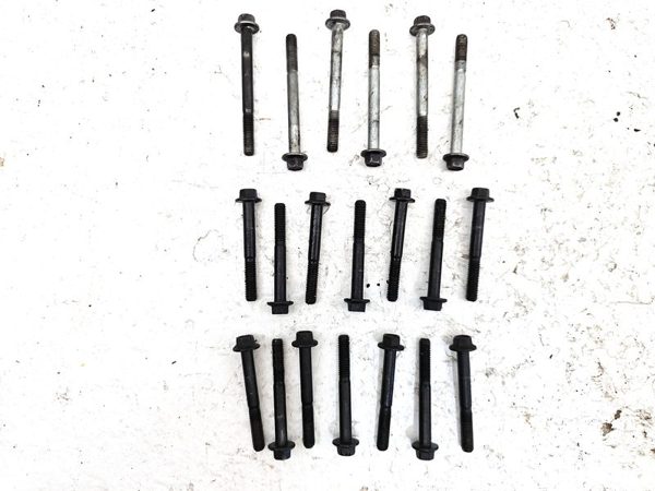 2001 Chevy Silverado 2500 Set Of Bolts For Allison Valve Body Oem Hardware — photo 4