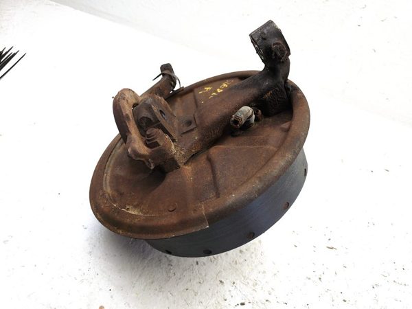 1971 Chevy Van G20 Passenger Right Front Spindle Steering Knuckle With Wheel Hub — photo 9