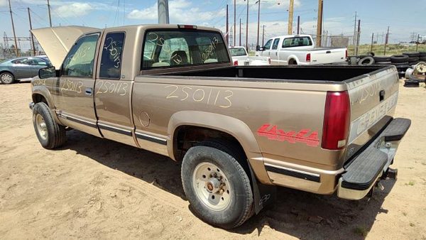 1997 Chevy Pickup 2500 Headlamp Assembly RH Silverado — photo 6