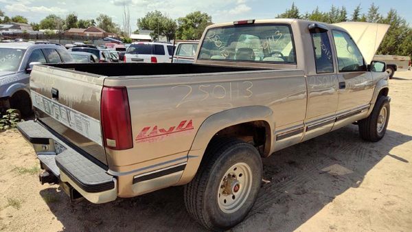 1997 Chevy Pickup 2500 Headlamp Assembly RH Silverado — photo 7