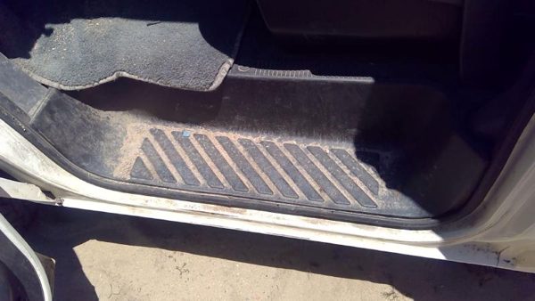 92-99 Ford Van E150 Driver Left Lower Sill Step Kick Trim Panel Oem Gray — photo 3