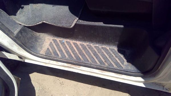 92-99 Ford Van E150 Driver Left Lower Sill Step Kick Trim Panel Oem Gray — photo 6