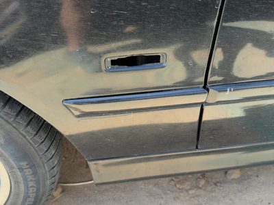 2001-2003 BMW 530i Driver Left Fender Moulding Trim Strip Black 51138159293