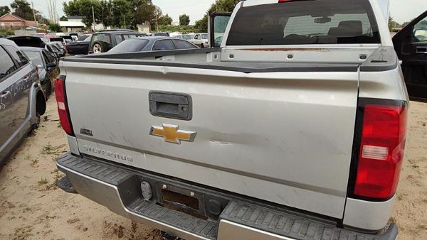 2015 Chevy Silverado 1500 Trunk/decklid/hatch/tailgate Gan Silver Work Big Dents — photo 2
