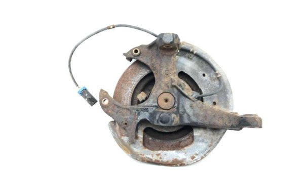 1982-03 S10 Pickup Driver Left Front Spindle Steering Knuckle With Wheel Hub 4X2 — photo 3