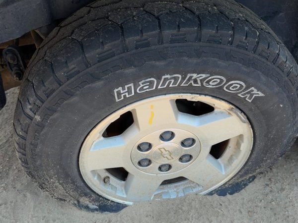 2004-2006 Chevy Suburban 1500 17" Wheel Oem Factory Rim P25 #1 09594489 — photo 4