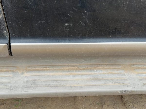 1997-2002 Ford Expedition Passenger Right Front Lower Moulding From Door Oem — photo 6