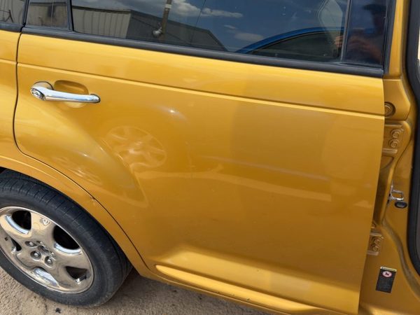 2002 Chrysler PT Cruiser Rear Door RH Inca Gold PY6 — photo 1