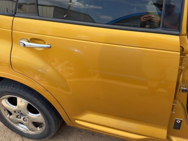 2002 Chrysler PT Cruiser Rear Door RH Inca Gold PY6 — photo 2