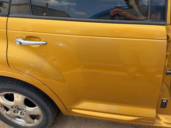 2002 Chrysler PT Cruiser Rear Door RH Inca Gold PY6 — photo 3