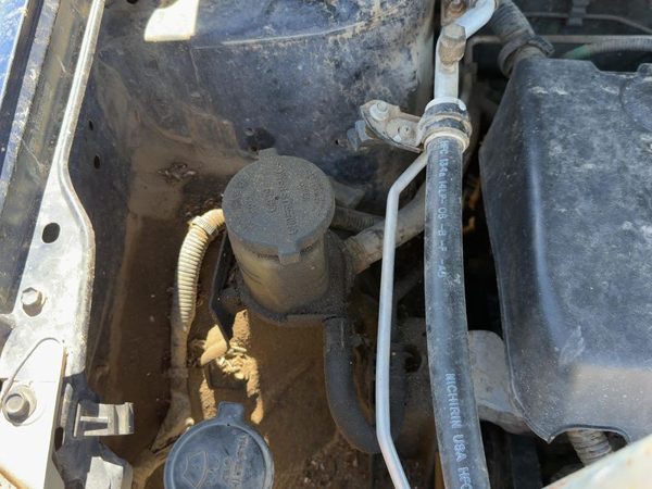 2003-2008 Toyota Matrix Xr Power Steering Fluid Remote Reservoir Tank Oem 1.8L — photo 2
